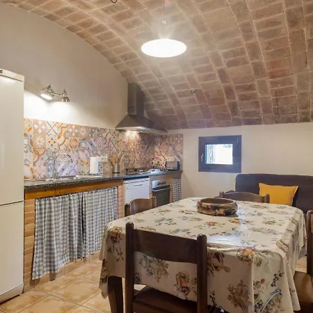 Appealing In With Swimming Pool Апартаменты *